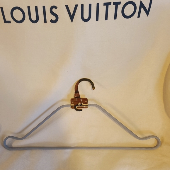 Louis Vuitton Garment Bag w/LV Hanger - Picture 6 of 7